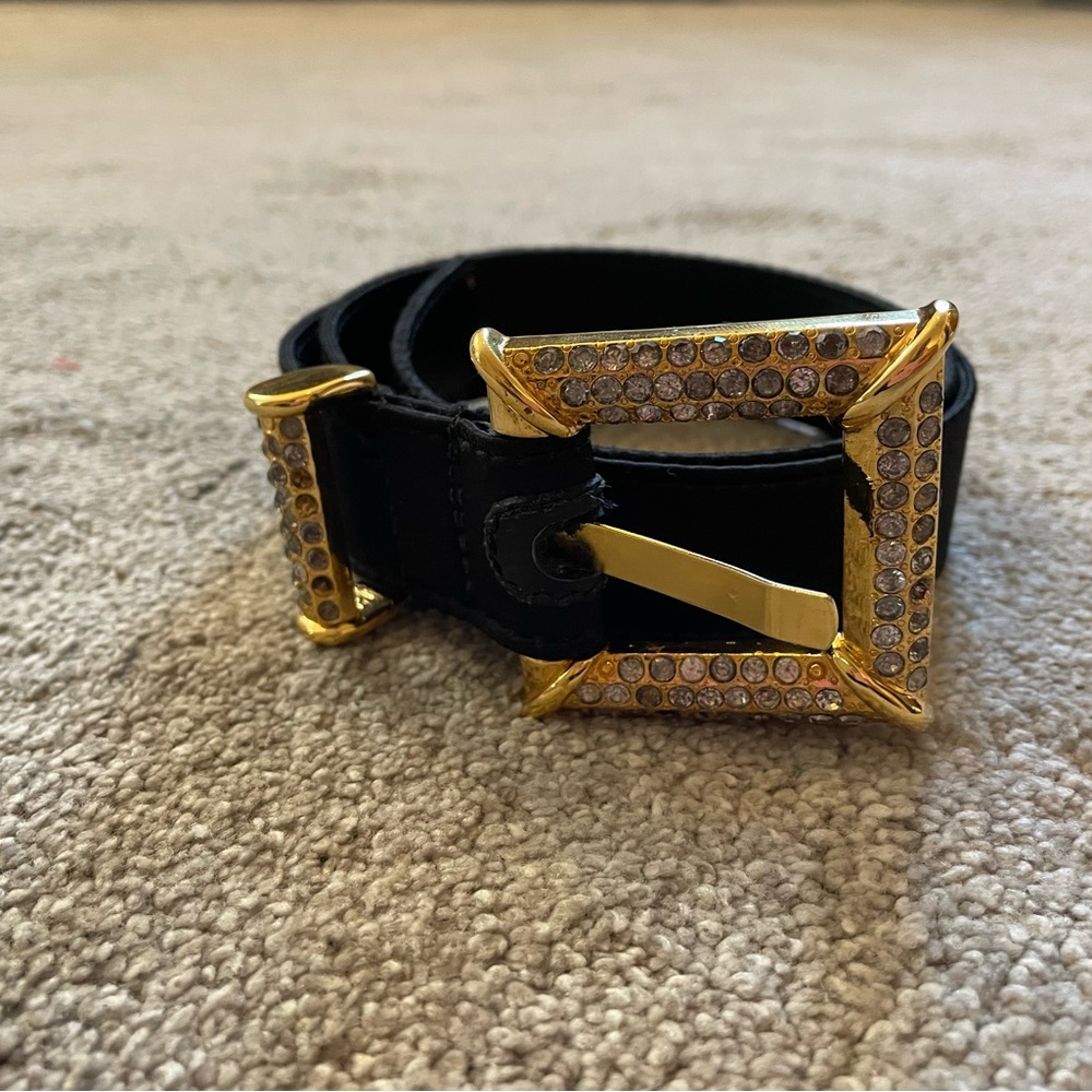 Escada belt